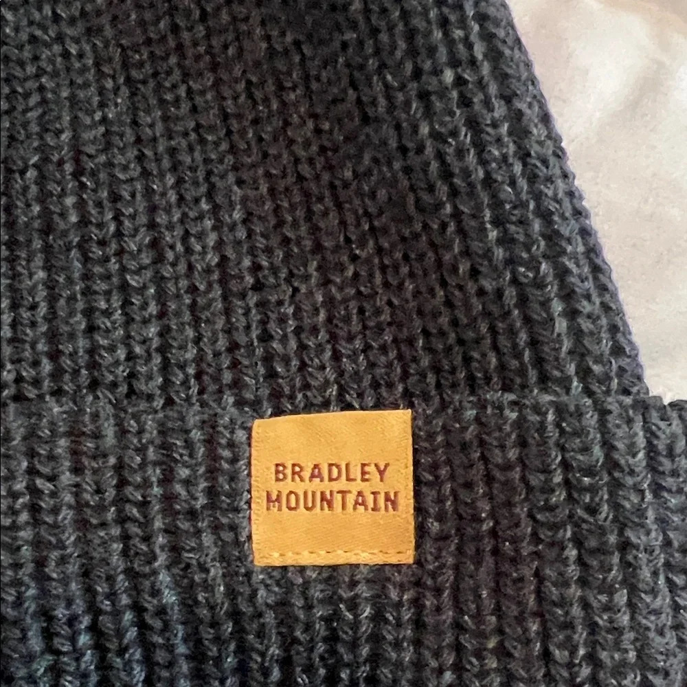 Bradley Mountain Black Knit Beanie - Picture 3 of 3
